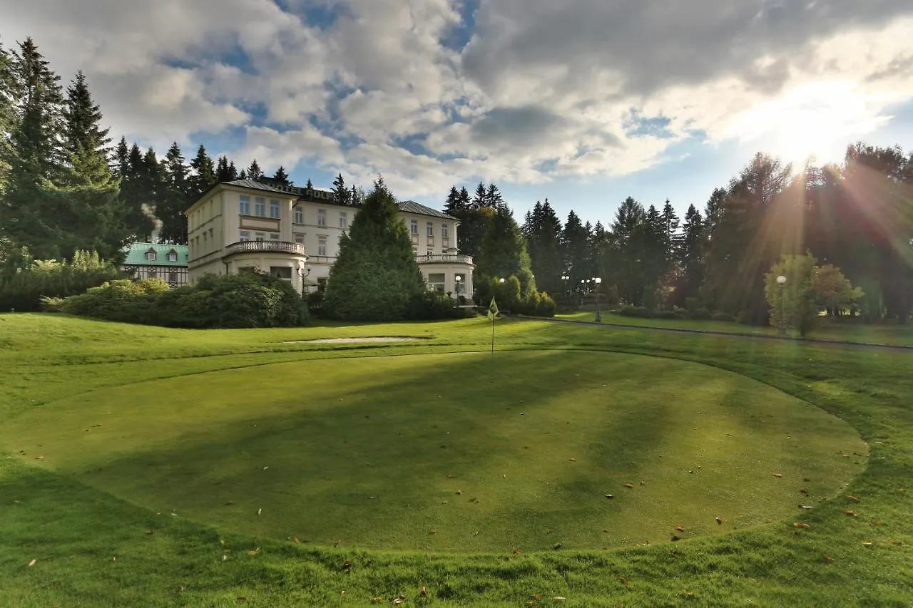 Parkhotel Golf Mariánské Lázně 4*,