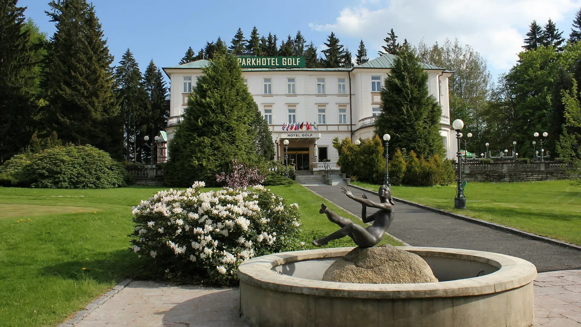 Parkhotel Golf Mariánské Lázně 4*,